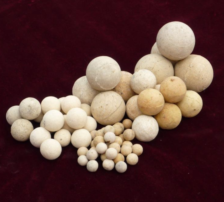 不同種類的耐火球優(yōu)勢(shì)對(duì)比(圖1) 不同種類的耐火球優(yōu)勢(shì)對(duì)比(圖1)